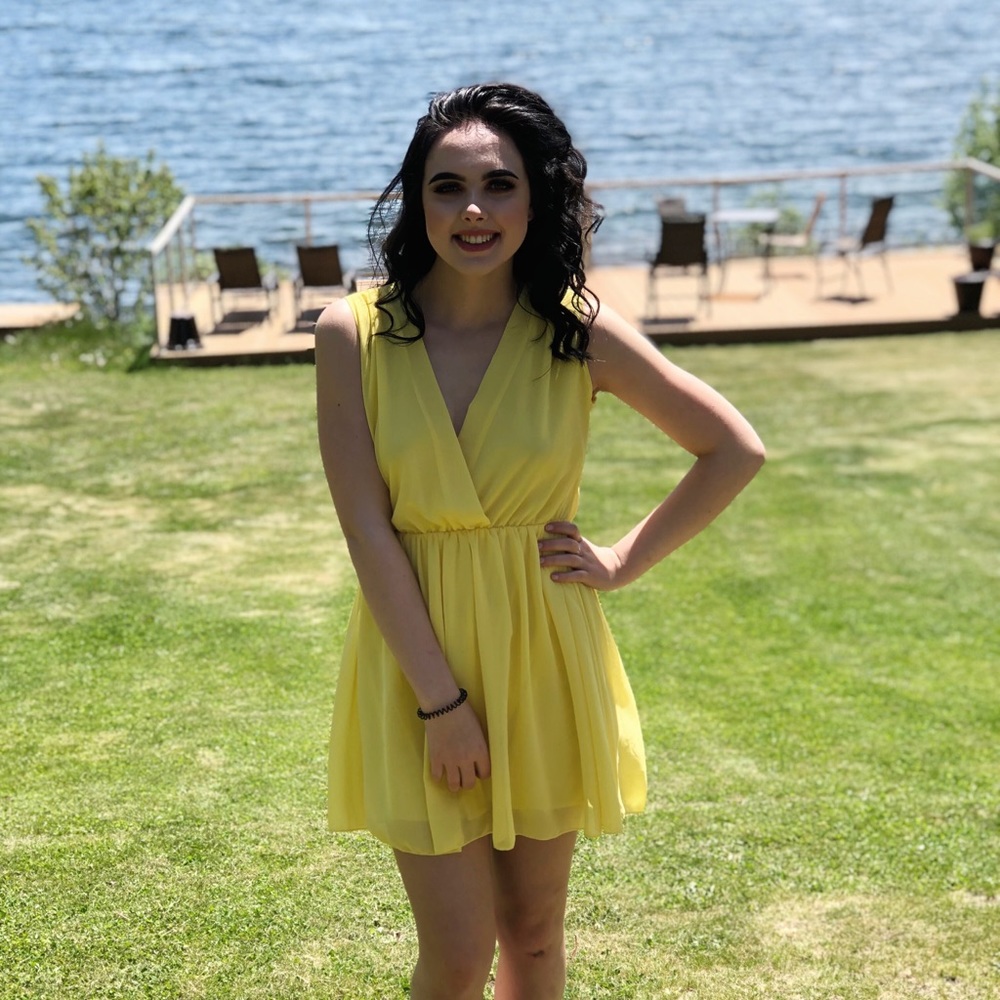 Yellow dress